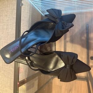 Black Bow Pointed-Toe Slingback Heels
